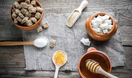 Sveikesnio gyvenimo receptai: kaip desertuose pakeisti cukrų?