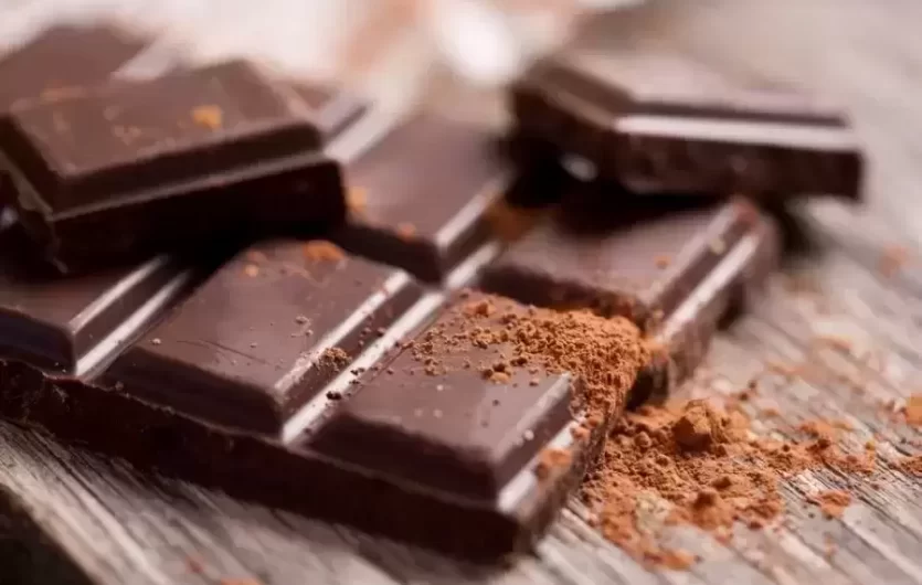 Tarptautinė šokolado diena: įdomūs faktai apie šį skanėstą ir smaližius iš koto išversiantys receptai