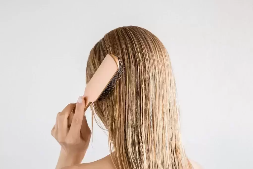 Plaukų problema, kuri manoma, kad išsispręs savaime: vaistininkė paaiškina, kaip ją įveikti