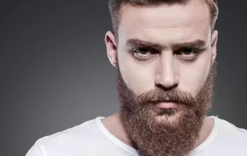 Pasaulinei barzdų dienai artėjant – 5 barberio patarimai, kaip barzdą prižiūrėti namuose